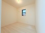 1号棟 今からここを誰のお部屋にしようか、そんな洋室。大きさは3.75帖です。
 2026/07/10m