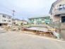 2号棟 五感で感じる、現地でしかわからない事も沢山ございます。周辺環境なども一緒にご案内いたしますのでお気軽にお問合せください。
