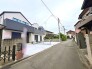 戸建てが立ち並ぶ静かな旧宮ノ台住宅の街並み。四季折々の移り変わりを感じながら自然と楽しみ、暮らす、そんな毎日を日々の中で感じられる住環境
