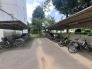 マンション裏手にある駐輪場