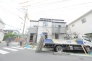 南道路に面しており日中もたくさんの陽が入ります。風通りや周辺環境など実際に現地にてご確認ください。
