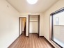 衣類の整理整頓に嬉しいクローゼット付きのお部屋。お子様のお部屋としても便利です。

