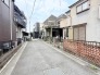 南道路に面しており日中もたくさんの陽が入ります。風通りや周辺環境など実際に現地にてご確認ください。
リフォーム工事は2026年9月完成予定
