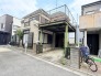 カースペースは1台駐車できます。車庫の出し入れのしやすさなど、実際に現地にてご確認ください。
リフォーム工事は2026年9月完成予定