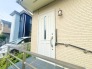 玄関はおうちの顔とも呼ばれる重要な場所！明るくスッキリと見える空間で住まう人を見送り、出迎えてくれます。
