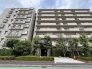 商業施設が徒歩圏内に充実、日々のお買い物も安心な環境です。
