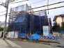 2号棟 前面道路は広く、駐車がしやすいです。駐車スペース2台分ございます。
