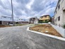 空が広く開放感のある区画。周辺環境も落ち着いており、ゆとりある住まいづくりを叶えられそうです
 30m