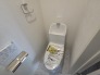 1.2階にそれぞれトレイがございます。朝の混雑時に分散して利用できるほか、ゲスト用としても使い分けることもできます。
