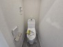 1.2階にそれぞれトレイがございます。朝の混雑時に分散して利用できるほか、ゲスト用としても使い分けることもできます。
