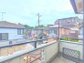 南向きで陽当たり良好なバルコニー。お洗濯物がすぐに乾きます。