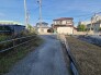 戸建てが立ち並ぶ静かな住宅街。四季折々の移り変わりを感じながら自然と楽しみ、暮らす、そんな毎日を日々の中で感じられる住環境
