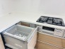 家事時間を短縮できる食洗機付き、毎日の負担を減らしてお料理を楽しめる嬉しい設備です。

