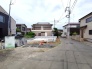 戸建てが立ち並ぶ静かな住宅街。四季折々の移り変わりを感じながら自然と楽しみ、暮らす、そんな毎日を日々の中で感じられる住環境

