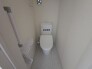 2号棟 1.2階にそれぞれトレイがございます。朝の混雑時に分散して利用できるほか、ゲスト用としても使い分けることもできます。
