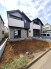 2号棟 戸建てが立ち並ぶ静かな住宅街。四季折々の移り変わりを感じながら自然と楽しみ、暮らす、そんな毎日を日々の中で感じられる住環境
