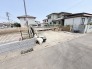 2号棟 戸建てが立ち並ぶ静かな住宅街。四季折々の移り変わりを感じながら自然と楽しみ、暮らす、そんな毎日を日々の中で感じられる住環境
