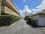 戸建てが立ち並ぶ静かな住宅街。四季折々の移り変わりを感じながら自然と楽しみ、暮らす、そんな毎日を日々の中で感じられる住環境
