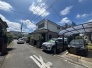 戸建てが立ち並ぶ静かな住宅街。四季折々の移り変わりを感じながら自然と楽しみ、暮らす、そんな毎日を日々の中で感じられる住環境
