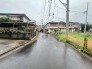 1号棟 6m幅員の道路に面しておりお車の運転が苦手な方でも安心して出入りいただけます。
