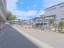 マンションの敷地内に機械式駐車場あり！
