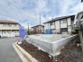 住まいづくりの構想が広がる、整然とした土地の広がりを感じる一枚です
