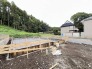 2号棟 周囲を自然の彩りに包まれ、落ち着きのある環境で新しい暮らしを始められます
 2026/08/15m