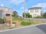 小中学校が近く、子育てに適した立地です。