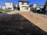 戸建てが立ち並ぶ静かな住宅街。四季折々の移り変わりを感じながら自然と楽しみ、暮らす、そんな毎日を日々の中で感じられる住環境
