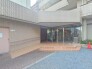 建物も植栽も、管理人さんによって綺麗に整備されております。