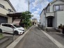 戸建てが立ち並ぶ静かな住宅街。四季折々の移り変わりを感じながら自然と楽しみ、暮らす、そんな毎日を日々の中で感じられる住環境
