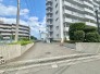 商業施設が徒歩圏内に充実、日々のお買い物も安心な環境です。
