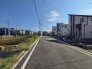 A号棟 戸建てが立ち並ぶ静かな住宅街。四季折々の移り変わりを感じながら自然と楽しみ、暮らす、そんな毎日を日々の中で感じられる住環境
