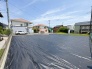 1号地 前面道路は通り抜けができないため、交通量が少なく静かな住環境です。
