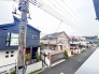 窓から眺める風景は一日の疲れを癒すヒーリングを奏でる、心地の良い時間を演出してくれます。室内も重要ですが、周りの環境もマイホーム選びの大事なポイント
