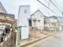 2号棟 前面道路は広く、駐車がしやすいです。駐車スペース2台分ございます。
