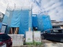 戸建てが立ち並ぶ静かな住宅街。四季折々の移り変わりを感じながら自然と楽しみ、暮らす、そんな毎日を日々の中で感じられる住環境
