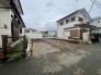 戸建てが立ち並ぶ静かな住宅街。四季折々の移り変わりを感じながら自然と楽しみ、暮らす、そんな毎日を日々の中で感じられる住環境
