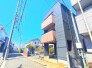 周囲は閑静な住宅街でありながら、商業施設多数で便利な立地です。 10m