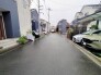 6m幅員の道路に面しておりお車の運転が苦手な方でも安心して出入りいただけます。
