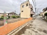車通りも少なく、閑静な住宅街です。