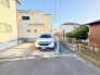 ファミリーカーでも駐車可能です。