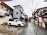 戸建てが立ち並ぶ静かな住宅街。四季折々の移り変わりを感じながら自然と楽しみ、暮らす、そんな毎日を日々の中で感じられる住環境
