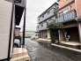 商業施設が徒歩圏内に充実、日々のお買い物も安心な環境です。
