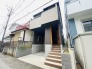 戸建てが立ち並ぶ静かな住宅街。四季折々の移り変わりを感じながら自然と楽しみ、暮らす、そんな毎日を日々の中で感じられる住環境

