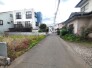 戸建てが立ち並ぶ静かな住宅街。四季折々の移り変わりを感じながら自然と楽しみ、暮らす、そんな毎日を日々の中で感じられる住環境
