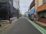戸建てが立ち並ぶ静かな住宅街。四季折々の移り変わりを感じながら自然と楽しみ、暮らす、そんな毎日を日々の中で感じられる住環境
