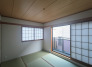 【２階和室／約６帖】
和室の畳は表替え済み！