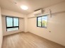 2面採光を確保した明るい室内は、爽やかな風を感じる居心地の良い空間です。
