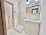 ゆとりの洗面スペースで朝の身支度もスムーズに行えます。
